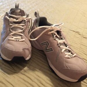 New Balance 608 V4 gray men’s shoes, excellent used condition